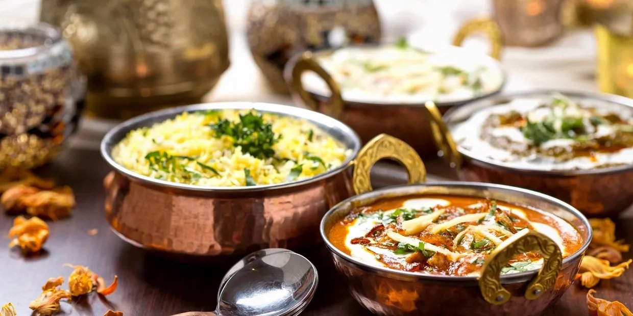 Authentic Indian food including biryanis, chicken curry, butter chicken, korma and tikka masala served fresh at a Royal Indian restaurant